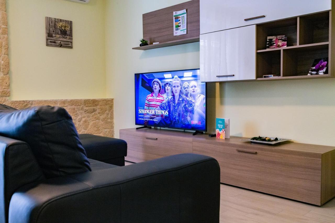 Like At Home อาลเกโร ภายนอก รูปภาพ